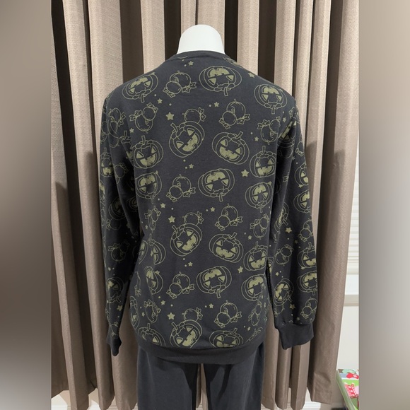 New Men’s Unisex Sanrio graphic Halloween sweatshirt S M L XXL - Picture 2 of 10